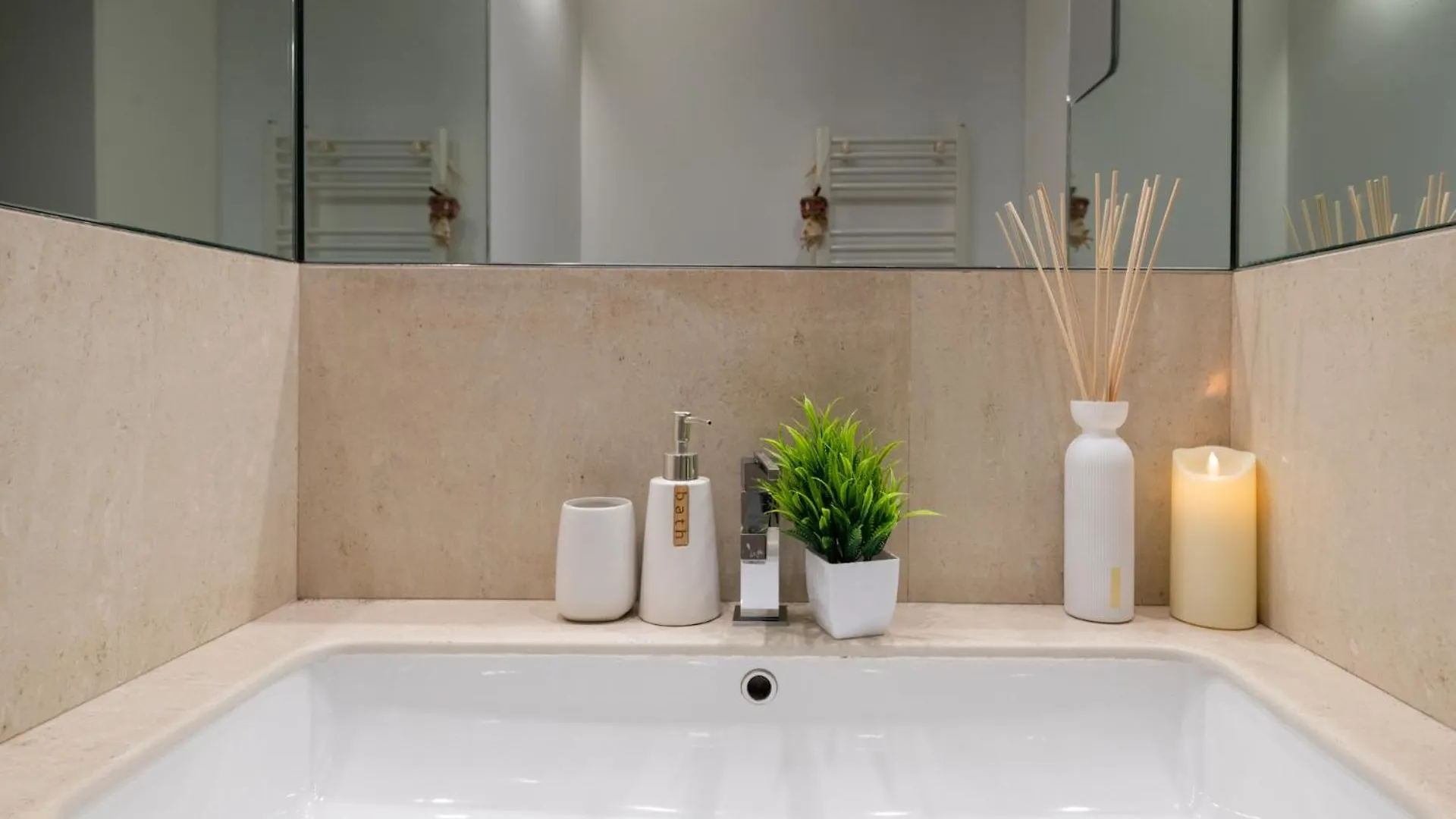 Riccardo Luxury Apartment Bari İtalya